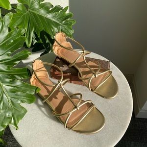 Prettiest gold sandals!